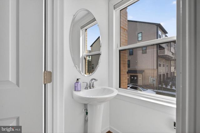4991 LONGMIRE WAY, Chantilly, VA 20151