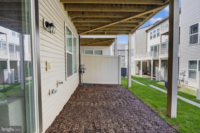 4991 LONGMIRE WAY, Chantilly, VA 20151