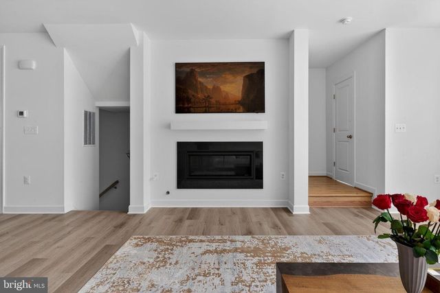 4991 LONGMIRE WAY, Chantilly, VA 20151