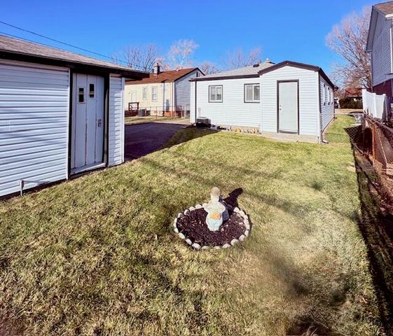 2735 Margaret Street, Melvindale, MI 48122