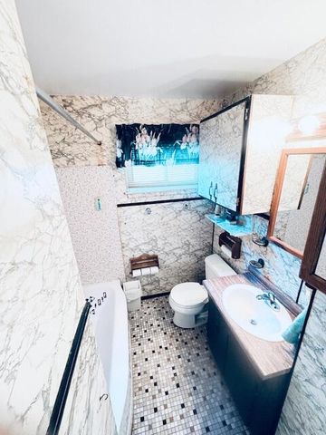 2735 Margaret Street, Melvindale, MI 48122