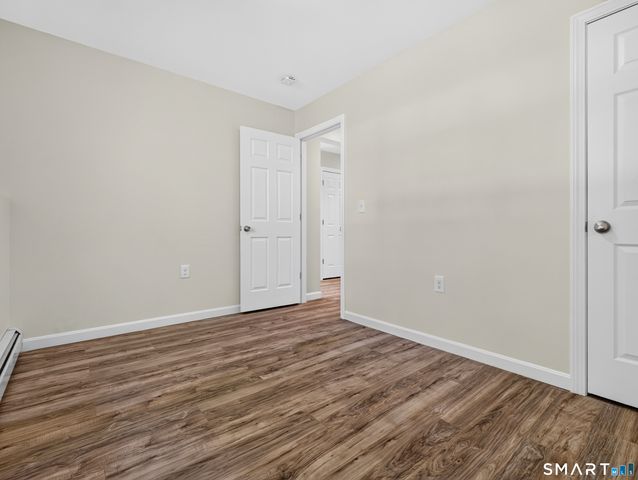846-A Vauxhall St Extension, Waterford, CT 06385