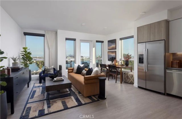 511 S Harbor 401, San Pedro, CA 90731