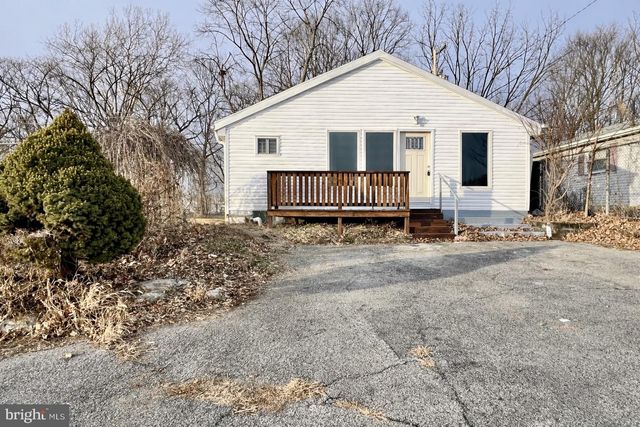 35 BERKLEY PARK RD, Reading, PA 19605