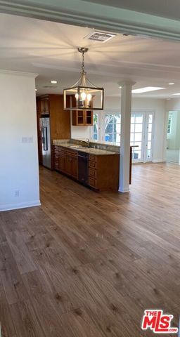 4322 Elmer Avenue, Studio City, CA 91602