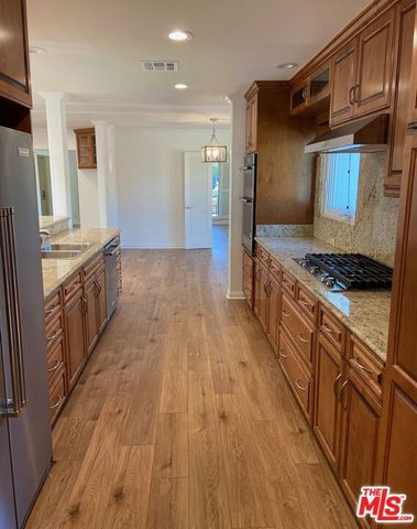 4322 Elmer Avenue, Studio City, CA 91602