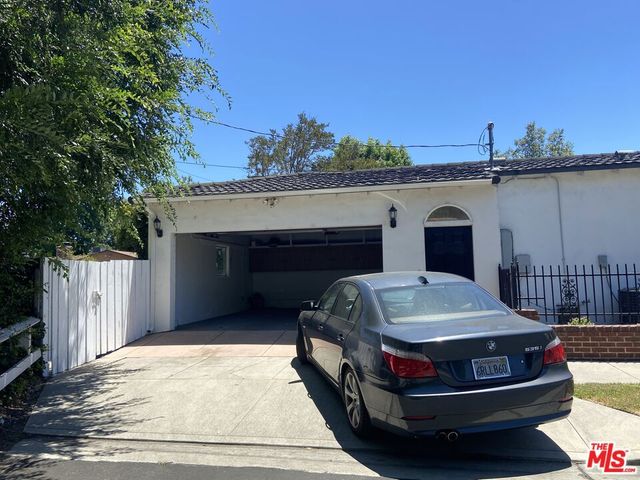 4322 Elmer Avenue, Studio City, CA 91602