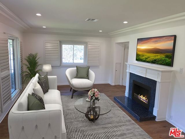 4322 Elmer Avenue, Studio City, CA 91602