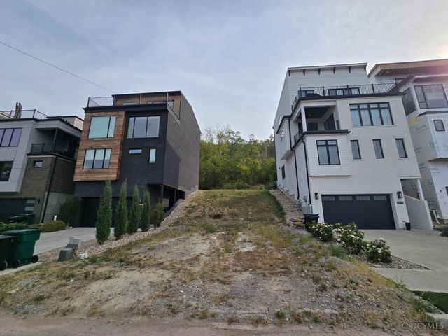 3942 Feemster Street, Cincinnati, OH 45226