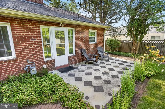 7803 MARBURY RD, Bethesda, MD 20817
