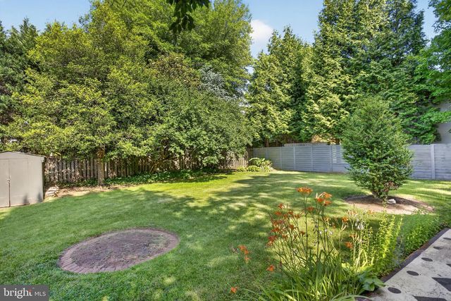 7803 MARBURY RD, Bethesda, MD 20817
