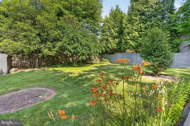 7803 MARBURY RD, Bethesda, MD 20817