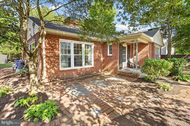 7803 MARBURY RD, Bethesda, MD 20817