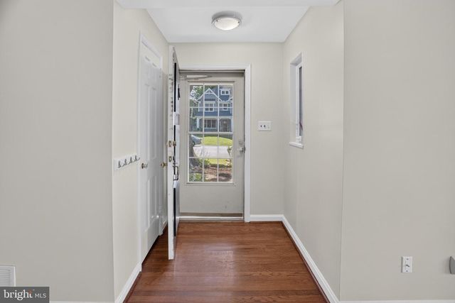 7803 MARBURY RD, Bethesda, MD 20817