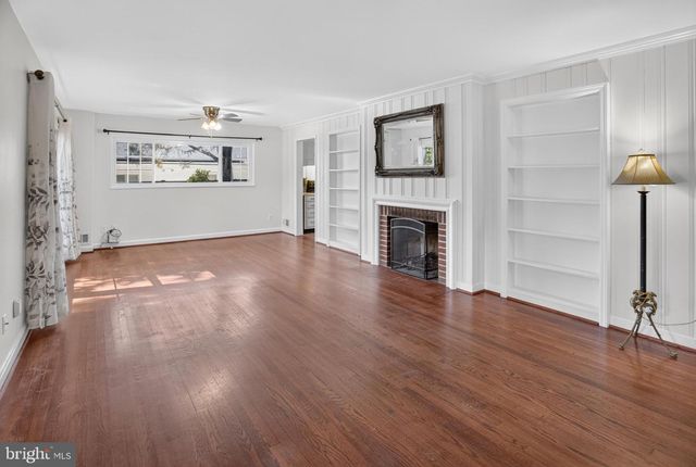 7803 MARBURY RD, Bethesda, MD 20817