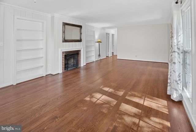 7803 MARBURY RD, Bethesda, MD 20817
