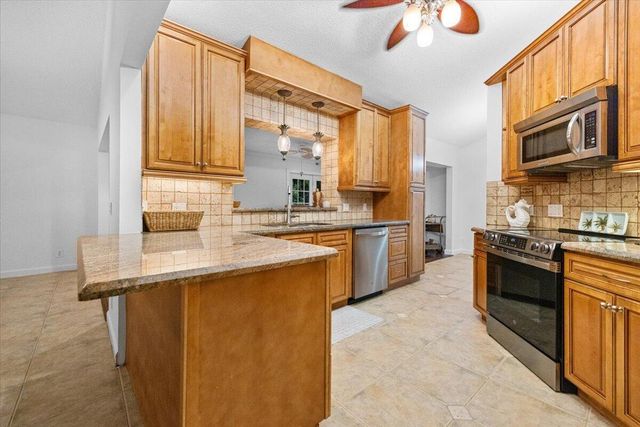 101 TIMBER Lane, Jupiter, FL 33458