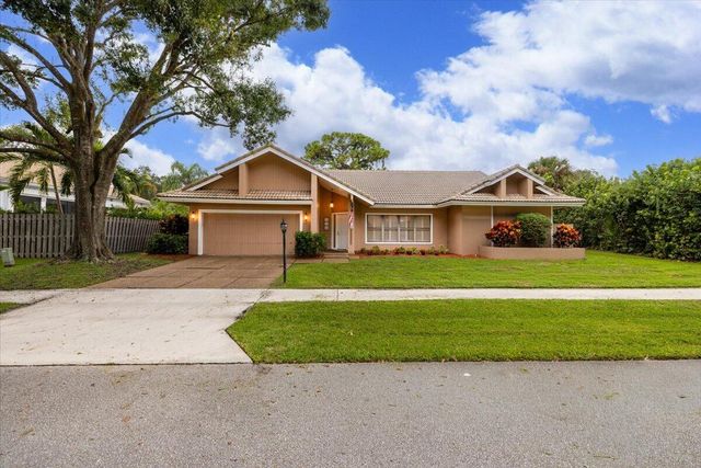 101 TIMBER Lane, Jupiter, FL 33458