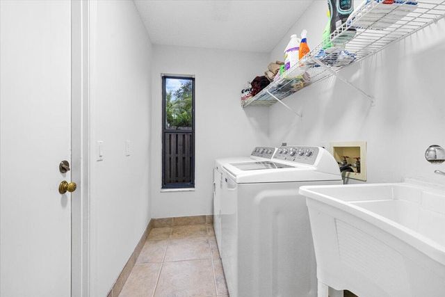 101 TIMBER Lane, Jupiter, FL 33458