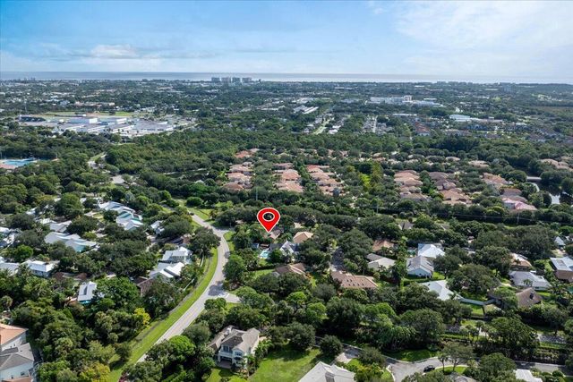 101 TIMBER Lane, Jupiter, FL 33458