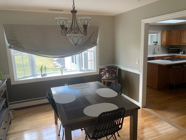 47 Farmington Road, Nashua, NH 03060