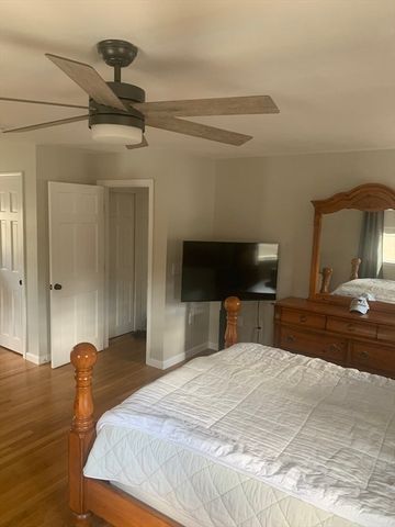 47 Farmington Road, Nashua, NH 03060
