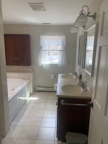47 Farmington Road, Nashua, NH 03060