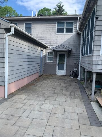 47 Farmington Road, Nashua, NH 03060