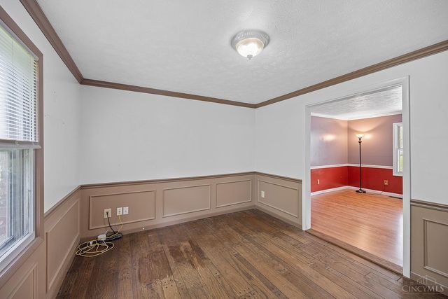 800 Cedarhill Drive, Springdale, OH 45240