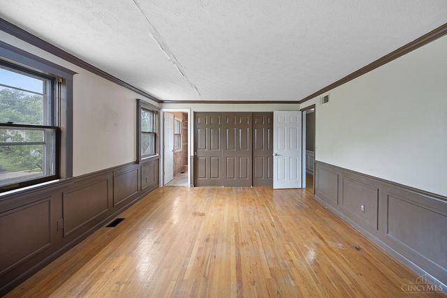 800 Cedarhill Drive, Springdale, OH 45240