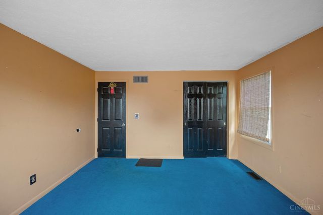 800 Cedarhill Drive, Springdale, OH 45240