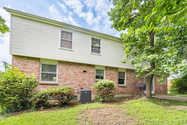 800 Cedarhill Drive, Springdale, OH 45240