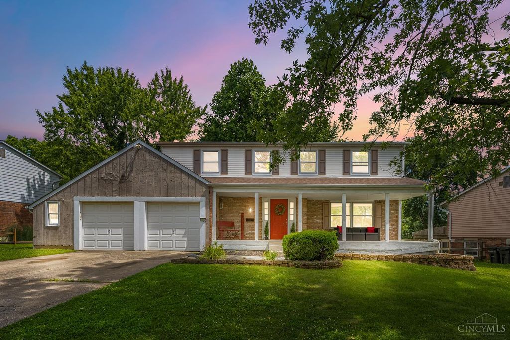 800 Cedarhill Drive, Springdale, OH 45240