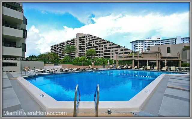 201 Crandon Blvd 304, Key Biscayne, FL 33149