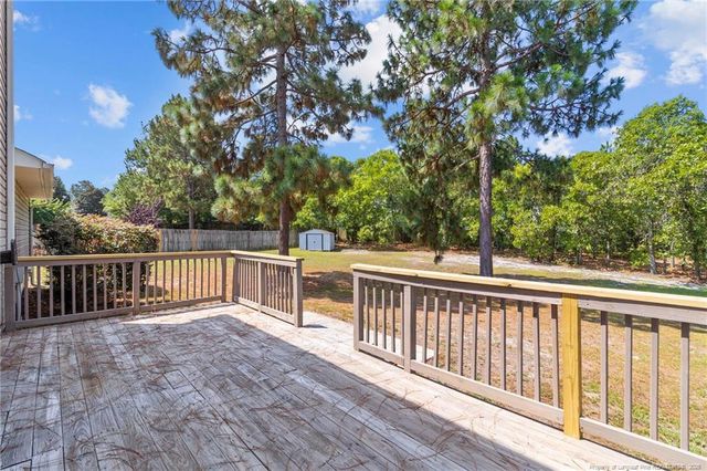 98 White Oak Circle, Sanford, NC 27332