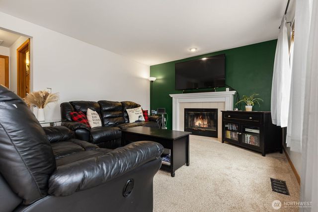 24205 32nd Avenue Ct E, Spanaway, WA 98387