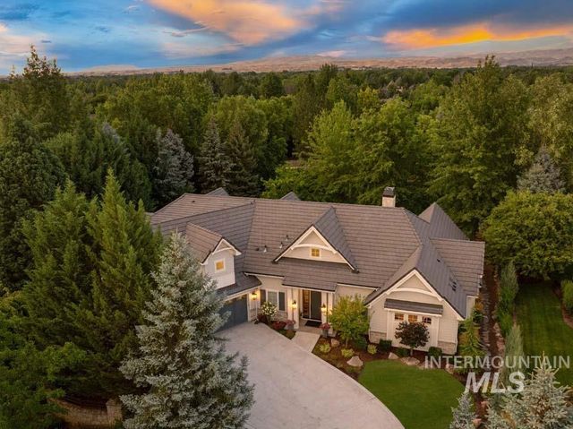 378 W Rivermont Ln, Eagle, ID 83616