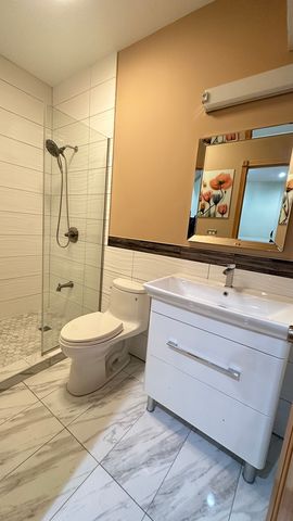 5716 N Campbell Avenue 2, Chicago, IL 60659