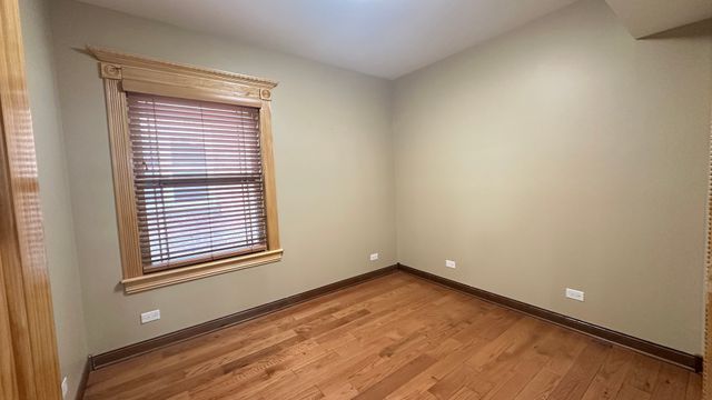 5716 N Campbell Avenue 2, Chicago, IL 60659