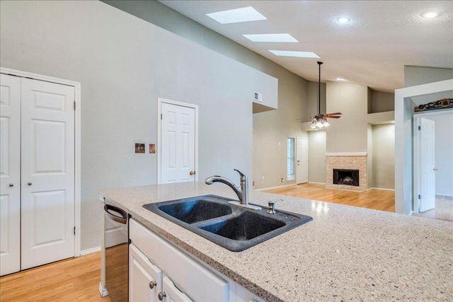 3809 Spicewood Springs RD 127, Austin, TX 78759