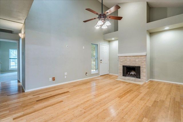 3809 Spicewood Springs RD 127, Austin, TX 78759