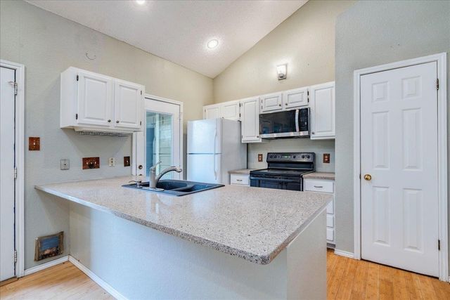 3809 Spicewood Springs RD 127, Austin, TX 78759