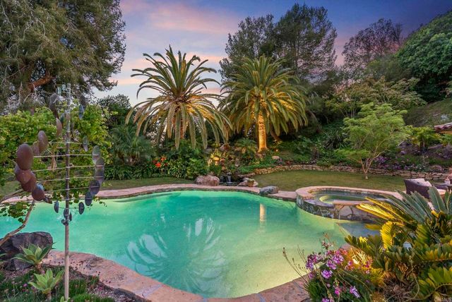 5423 Calzada Del Bosque, Rancho Santa Fe, CA 92067