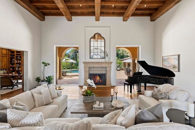 5423 Calzada Del Bosque, Rancho Santa Fe, CA 92067
