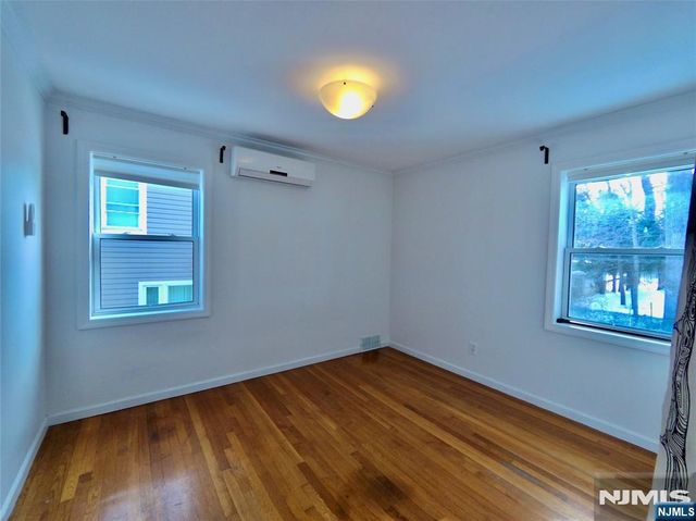 62 Howland Avenue, Teaneck, NJ 07666