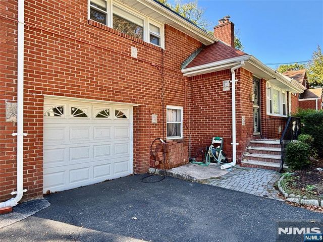 62 Howland Avenue, Teaneck, NJ 07666