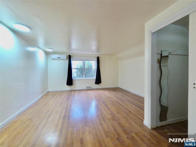 62 Howland Avenue, Teaneck, NJ 07666