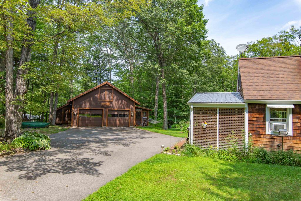 1402 Washington Hill Road, Tamworth, NH 03875