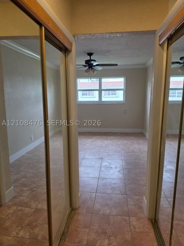 1400 NW 43rd Ter 202, Lauderhill, FL 33313