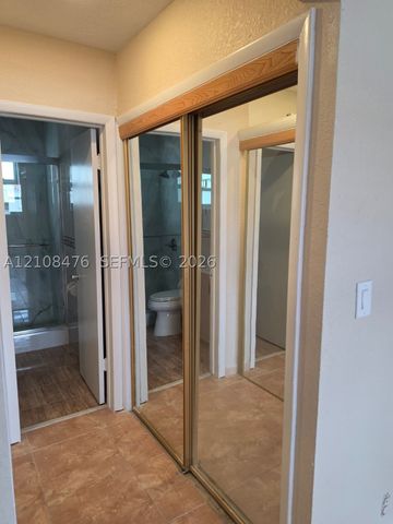 1400 NW 43rd Ter 202, Lauderhill, FL 33313